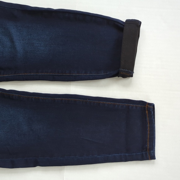 Tahari Distressed Whiskering Dark Wash Jeans 4/27 Dark Wash Blue - Picture 12 of 15